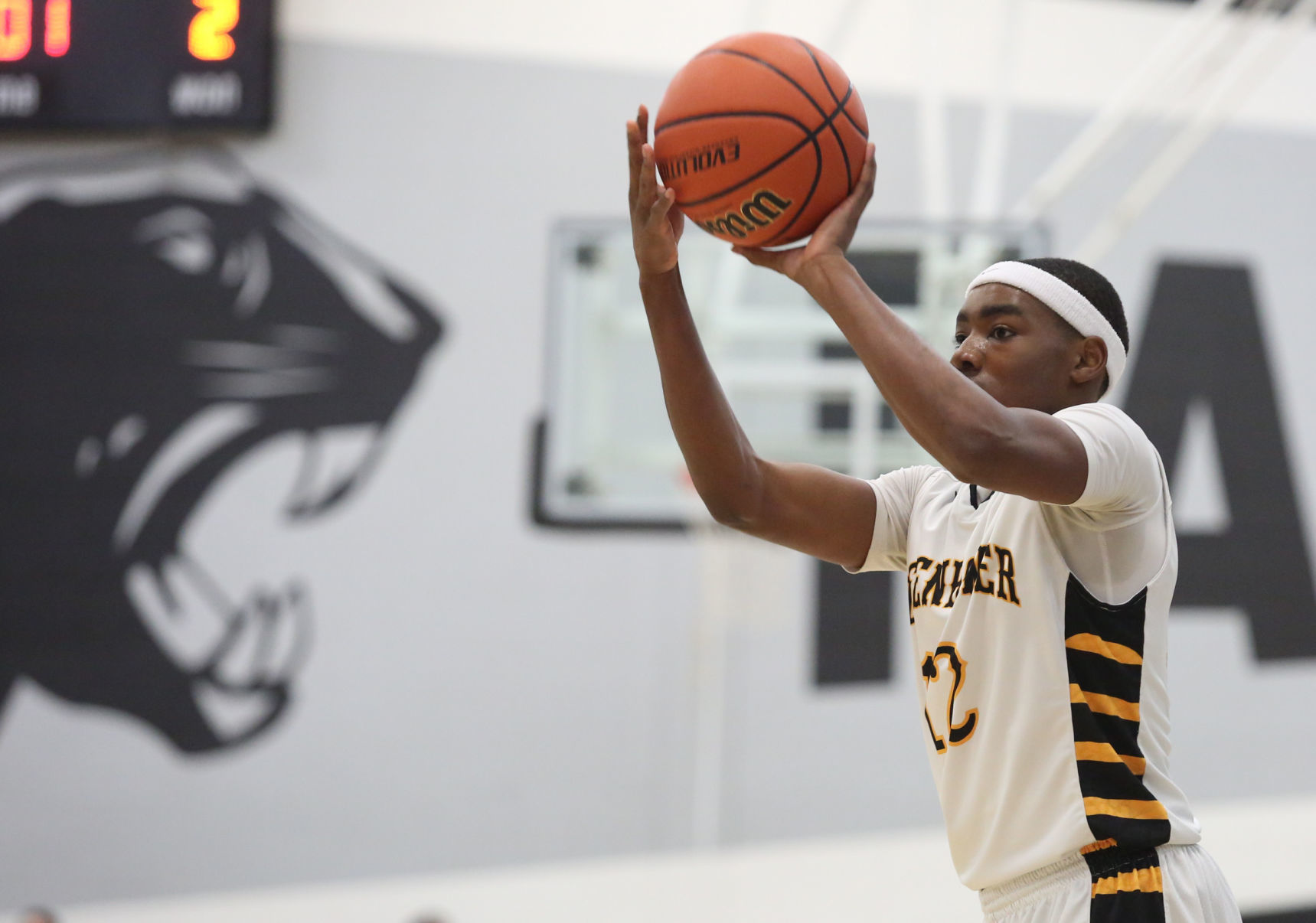 Esienhower U High 17 02.13.18.JPG